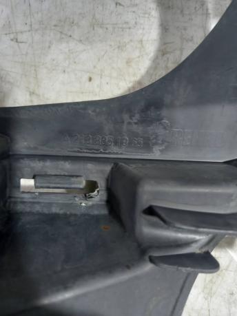 Кронштейн бампера переднего правый Mercedes W213 E A2138851065