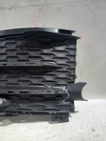 Решетка бампера левый  Mercedes W167 GLE A1678852506