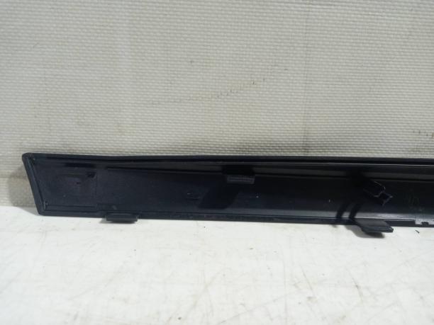 Молдинг двери задней левой Range Rover L405 LR038858