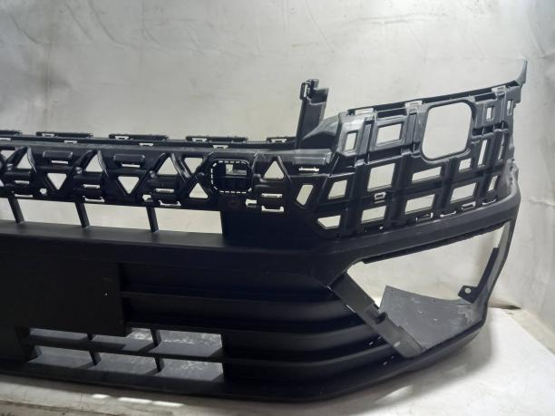 Бампер передний Volkswagen Crafter 7C0807221