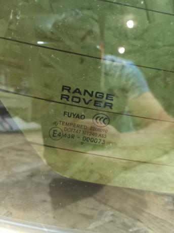 Заднее стекло Range Rover Sport 2 LR044114