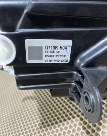 Фара правая Hyundai Tucson NX4 92102N7100
