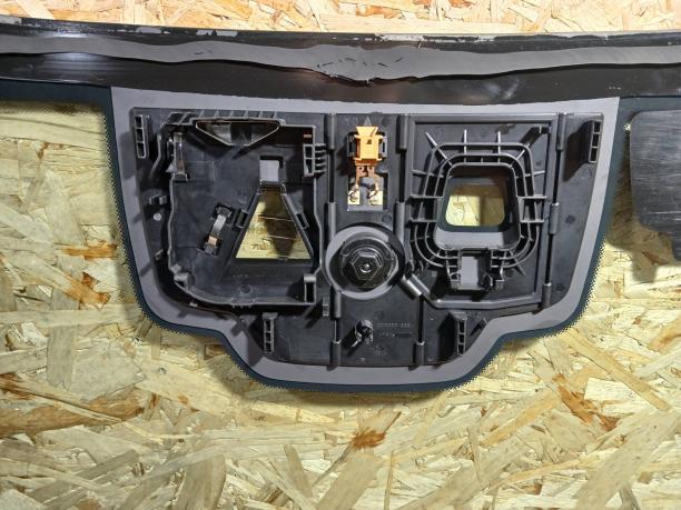 Лобовое стекло Mercedes W166 ML/GLE A1668210611