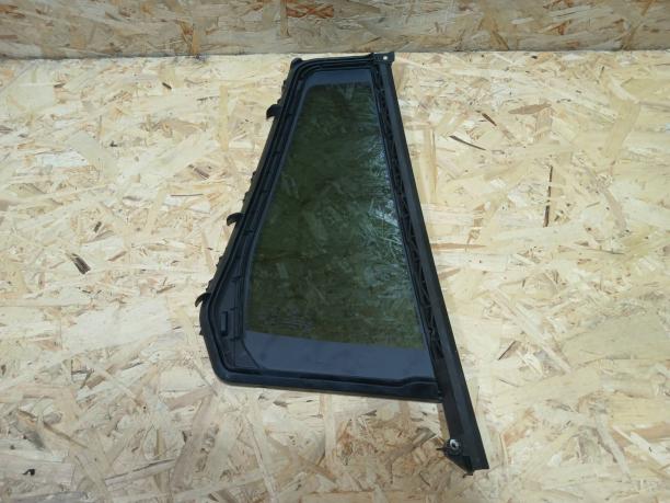Форточка задней левой двери BMW X3 G01 7410055