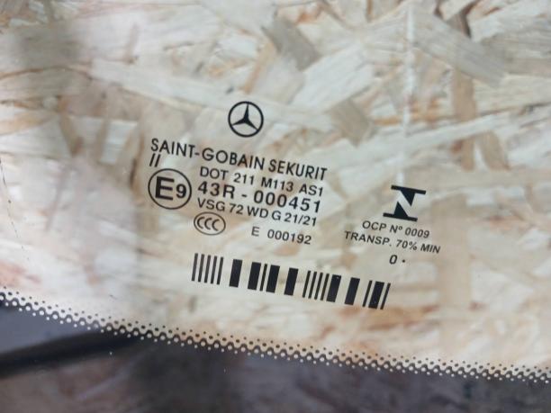 Лобовое стекло Mercedes W447 Vito A4476706600