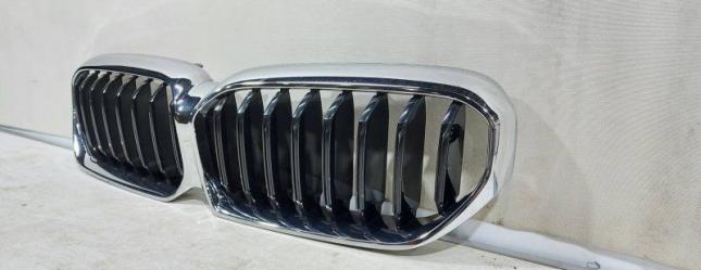 Решетка радиатора Bmw 5 G30 51129852168