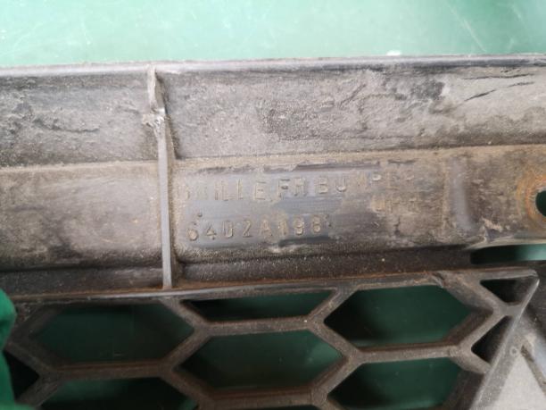 Решетка радиатора рестайл Mitsubishi Outlander XL 6401a198