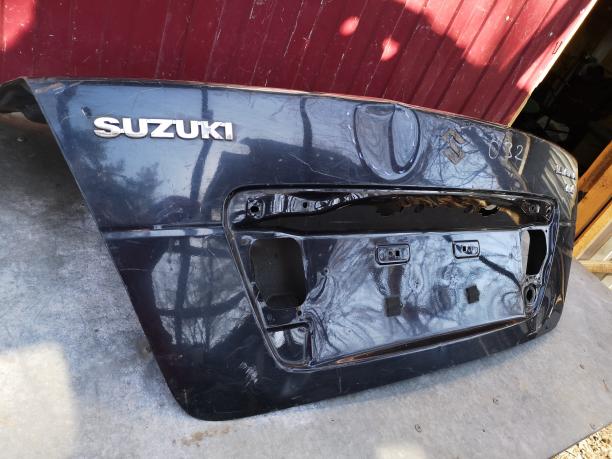 Suzuki liana крышка багажника лиана 