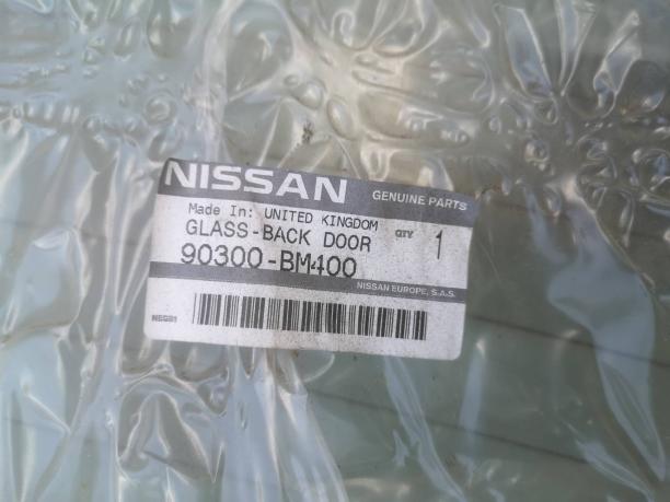 Заднее стекло Nissan Almera N16 90300bm400