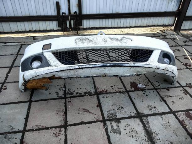 Бампер передний Renault Logan 8200785044