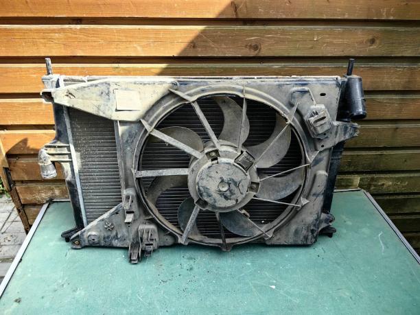 Кассета радиаторов Renault Logan 214815057R