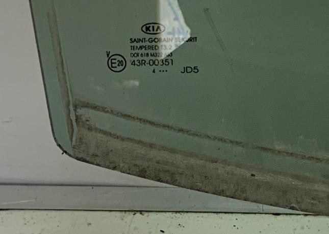 Заднее правое стекло Kia Ceed 2 JD 2012-2015 83420A2010