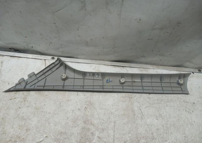 Накладка стойки правая. Hyundai Getz 2005-2011 858201C010