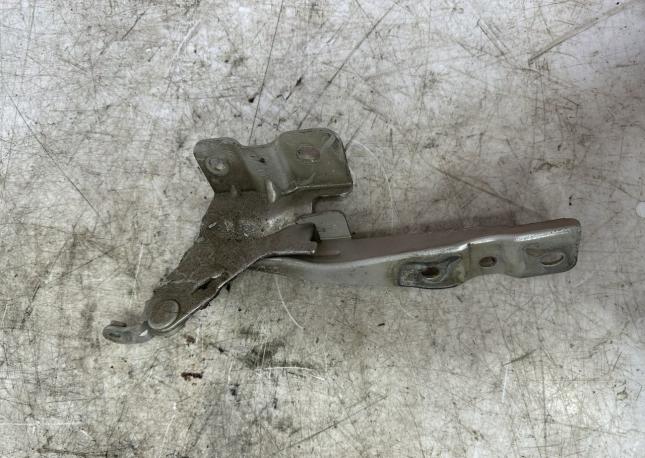 Петля капота левая Kia sorento 2 2009-2012 791102P000