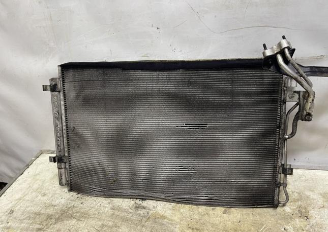 Радиатор кондиционера Kia Sorento 2 2009-2012 976062P500