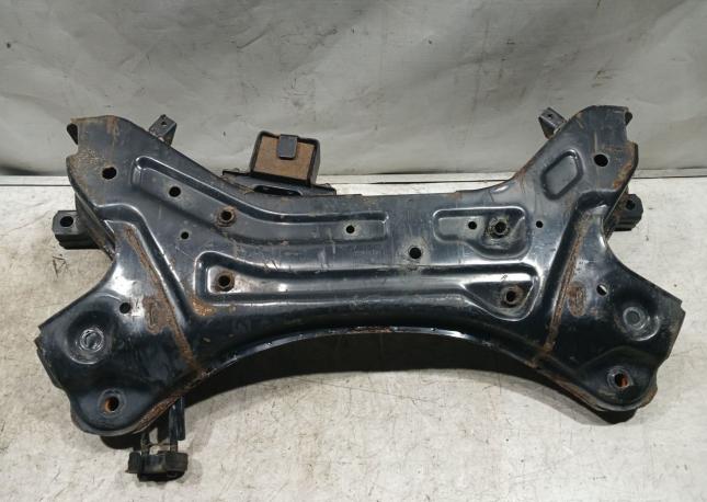 Балка передний.Hyundai Ix 35 2013-2015 624012Y610