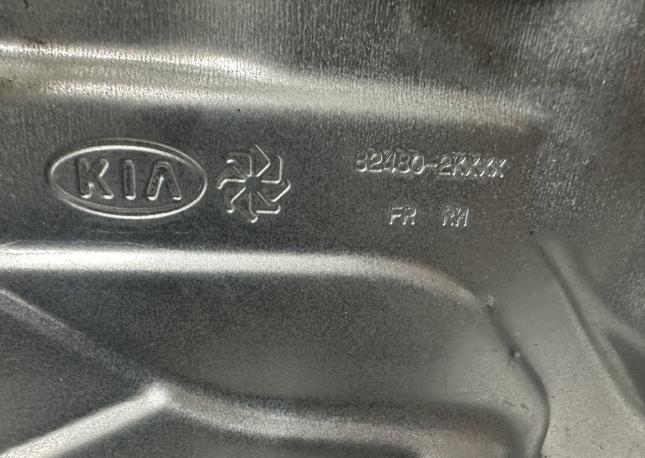 Стеклоподъемник передний правый kia souI 1 2008 