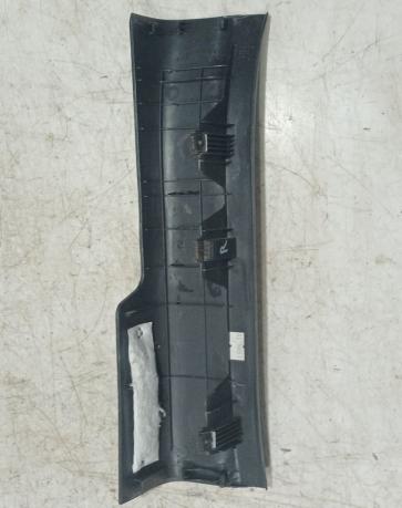 Накладка на порог.Kia Sorento 2 XM 2009-2014 858762P005