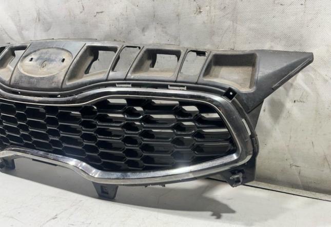Решетка радиатора передняя Kia Ceed 2 2012-2018 86350A2000