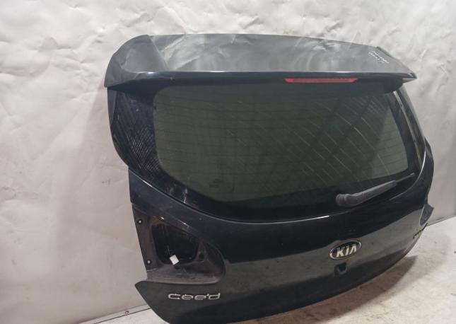 Крышка багажника.Kia Ceed 2 2012-2015 73700A2000