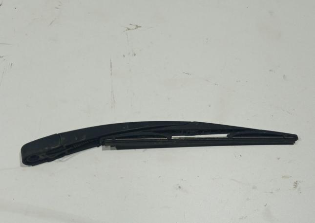 Дворник багажника.Hyundai i30 1 2007-2010 988112L000