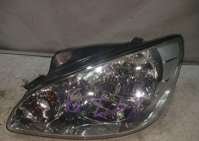 Фара левая Hyundai Getz 2006-2011 921011C510