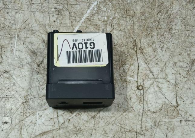 Разъём USB.Kia Sorento 2 XM 2009-2014 961202PAA0