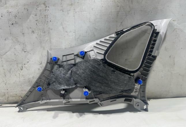 Накладка в салоне правая Kia Ceed 2 2013-2018 85860A2000