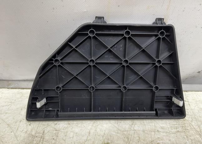 Поддон багажника правый Hyundai Tucson 3 2015 85742-D3010