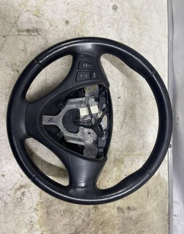 Руль Hyundai i30 2007-2011 561112R100