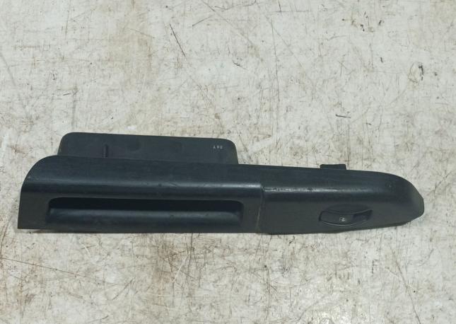 Кнопка стеклоподьемника. Hyundai Getz 2005-2011 935801C000