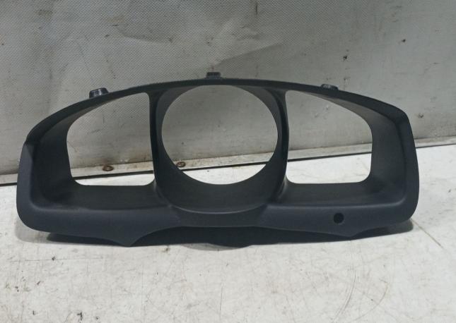 Накладка панели приборов.Kia Sportage 2 2005-2011 848301F000