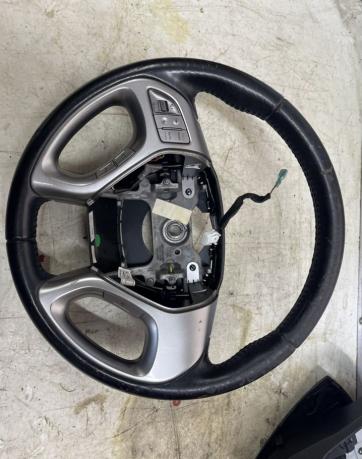 Рулевой колесо на Hyundai Ix35 2010-2013 561102Y6009P