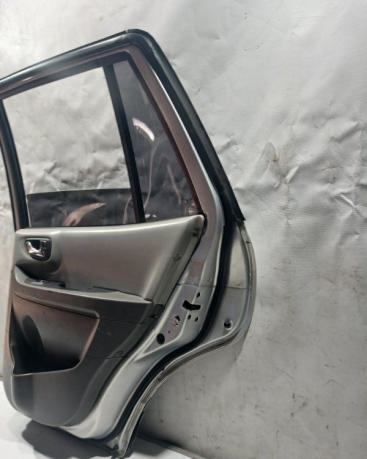 Дверь боковая задняя правая Hyundai Santa Fe 7700426110