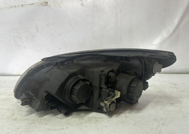 Фара передняя правая Hyundai i30 2007-2009 921022R010