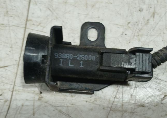 Концевик капота.Hyundai Ix 35 2013-2015 938802S000