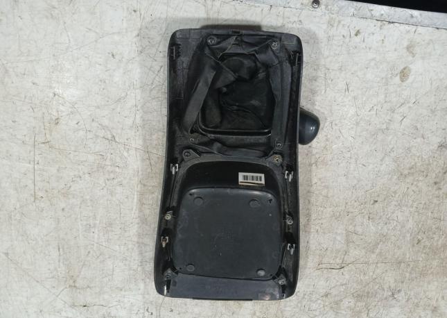 Накладка туннеля поля.Hyundai Elantra 2001-2003 846532D000