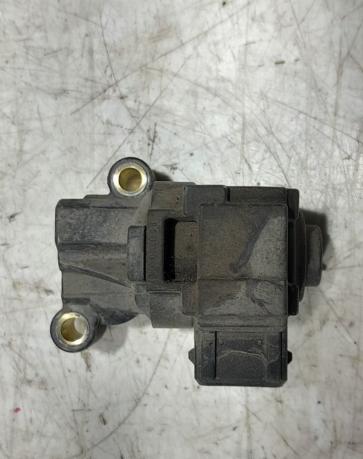 Клапан холостого.Hyundai Santa Fe 1 2001-2010 2.7 3515033010