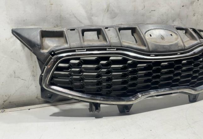 Решетка радиатора передняя Kia Ceed 2 2012-2018 86350A2000