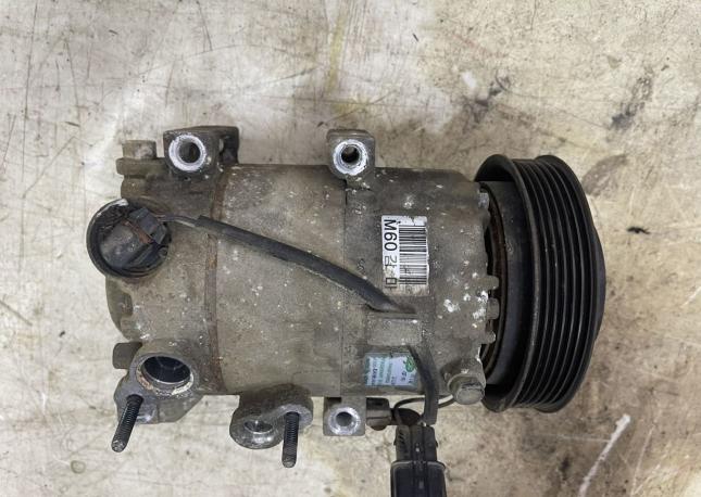 Компрессор Hyundai ix 35 2009-2013 977012Y600