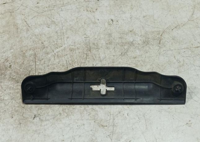 Накладка замка капота. Hyundai Getz 2005-2011 811931C000