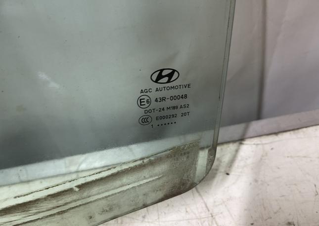 Стекло двери задней левой Hyundai ix 35 2009-2013 834112Y000