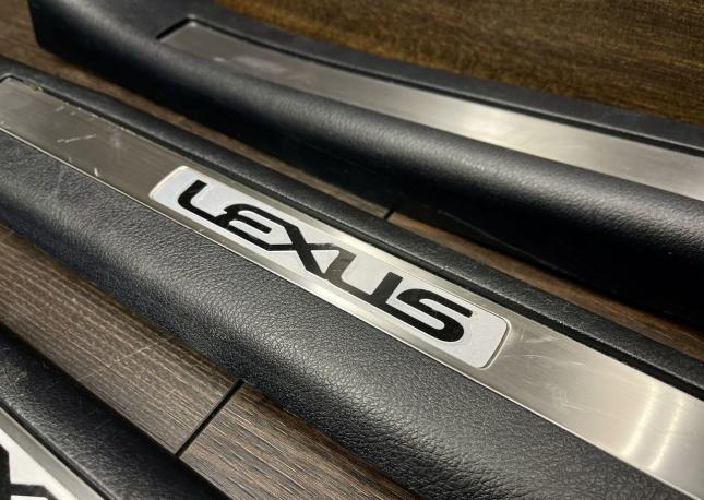 Накладки порогов Lexus RX200t RX300 RX350 RX450h 