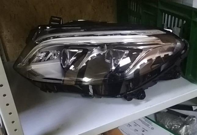 Левая Фара Mercedes GLE x166 cupe 292 A1668200759 A1668200759