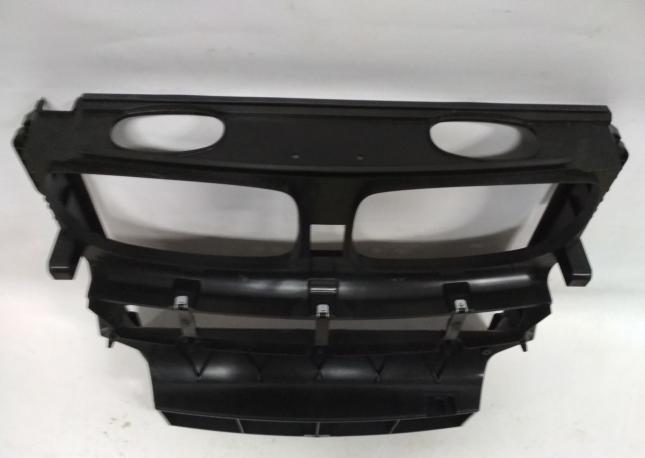 Панель радиатора BMW x6 e71 воздуховод 51647192758