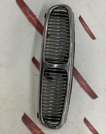 Решетка радиатора Jaguar x type 1X435510AE