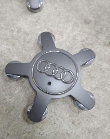 Колпачок Audi 4f0601165 оригинал бу 4f0601165