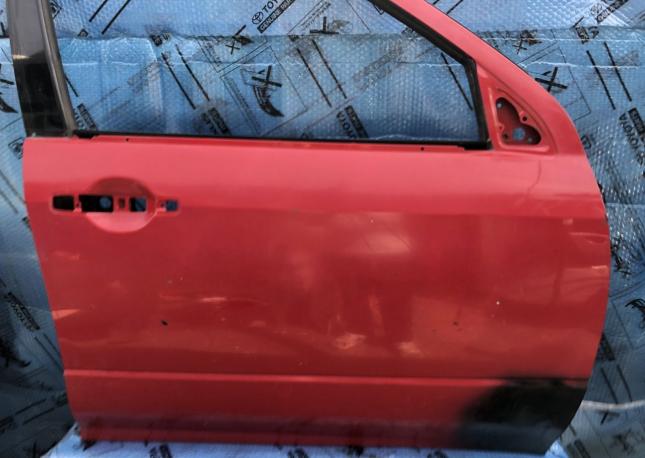 Передняя правая дверь Mitsubishi Outlander 1 MN133604