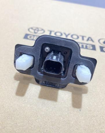 Камера заднего вида Toyota Rav 4 V 867B0-42030