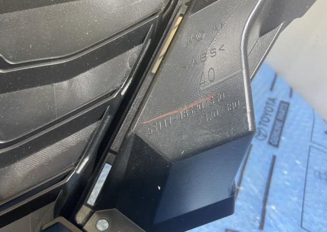 Новая решетка радиатора Lexus RX 4 2015-2019 5311148330